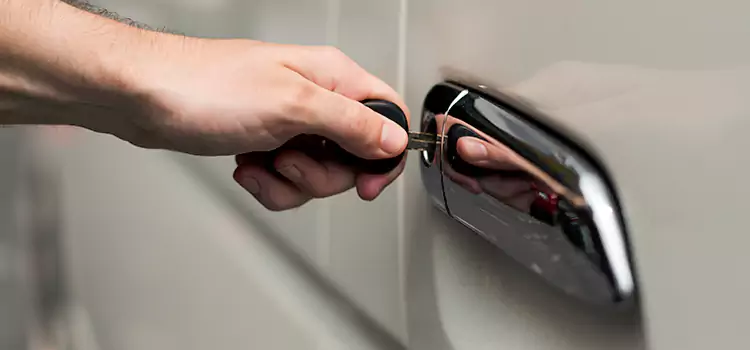 Why Choose Our Auto Locksmith Team in Bettendorf, IA?
